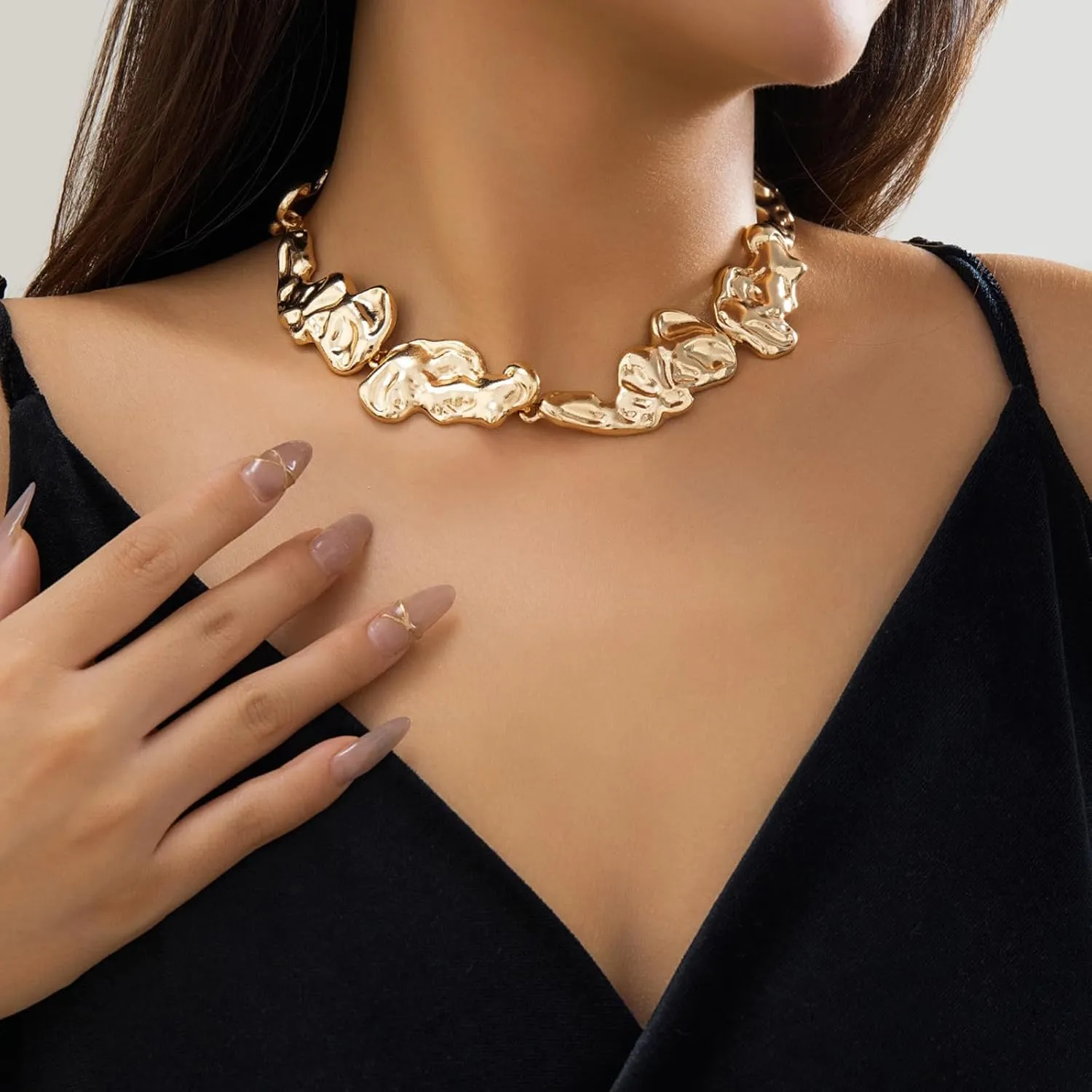 Aonklot Chunky Gold Necklace Statement Necklace for Women Gold Choker Necklace Cuban Link Necklace Snake Chain Trendy Necklace for Women 2025