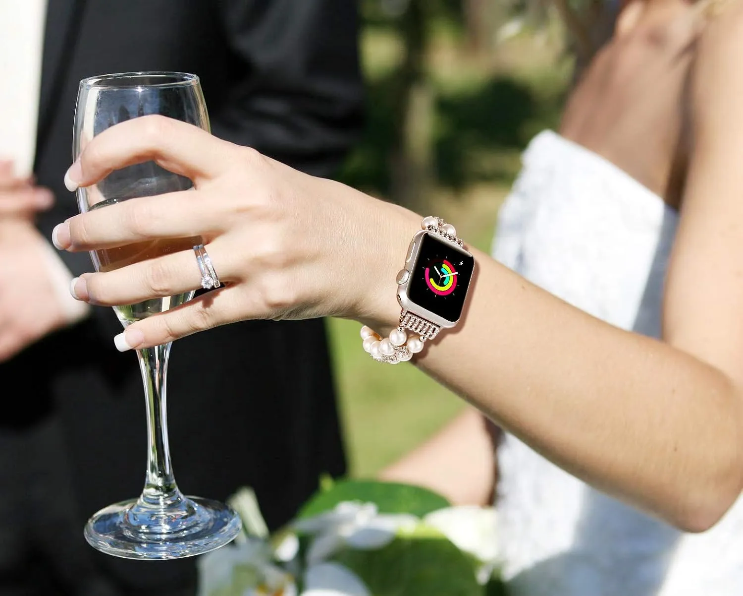 fastgo Compatible with Apple Watch Band Pearl Series 9 8 41mm, Women Fancy Handpicked Beaded Elastic Bracelet, Jewelry Stretch Pearl Strap for Iwatch SE Series 8/7/6/5/4/3/2/1(Pure White, 38/40/41mm)