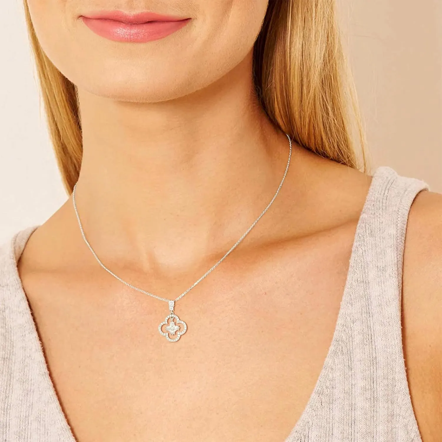 Gold/White Gold Clover Necklace for Women Four Leaf Clover Necklace lucky necklace for Mother's Day Gift Gift for Wife