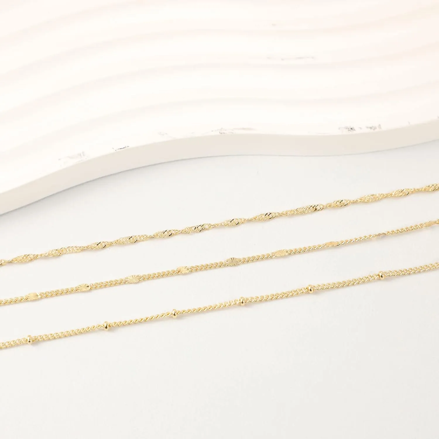 Kyerlyn Gold Bracelets for Women 14K Gold Bracelets Set for Women Dainty Herringbone Twisted Rope Chain Paperclip Link Bracelets Leaf Dot Bracelet Jewelry Gifts for Women