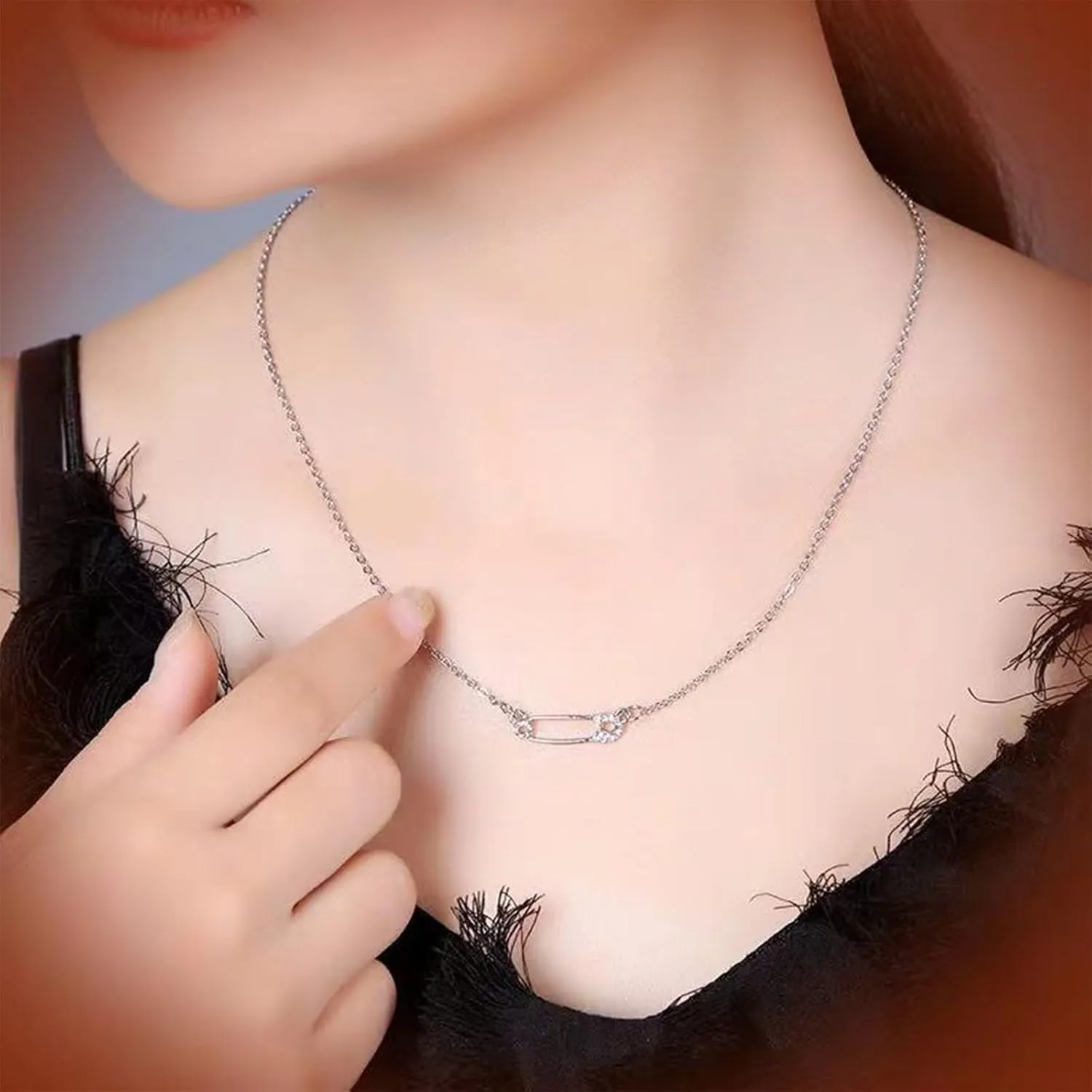 Safety Pin Necklace Dainty Gold Necklace for Women Trendy Handmade Safety Pin Necklace Mental Health Safety Pins with Heart Charms Gifts for Women